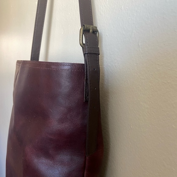 Timberland Tillston Leather Hobo Bag - Picture 4 of 16